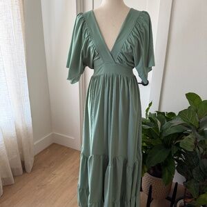 Soft green v-neck maxi